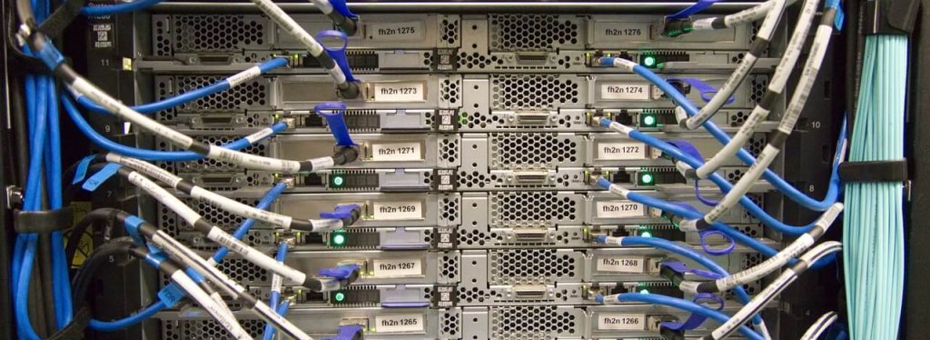 what is hosting banner image of server